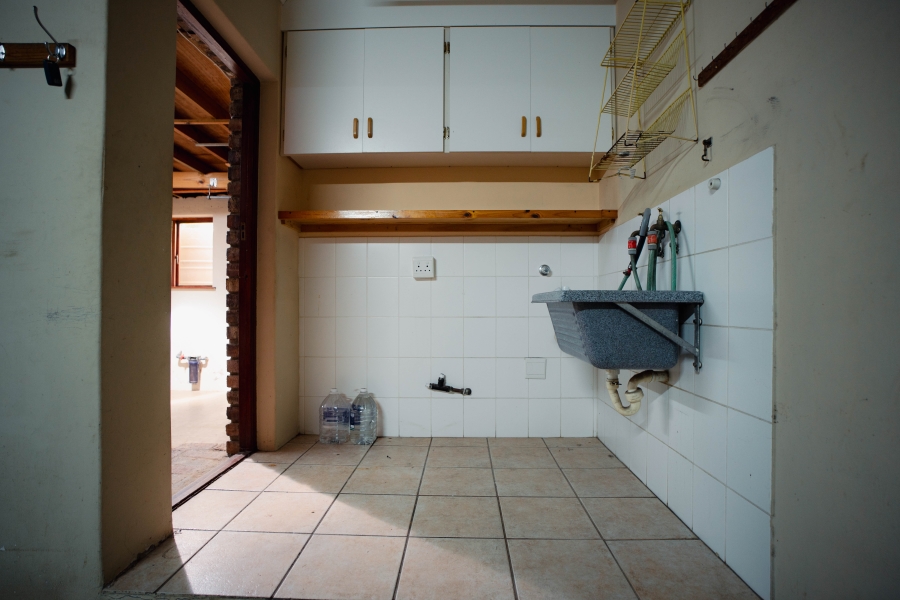 4 Bedroom Property for Sale in Heather Park Western Cape